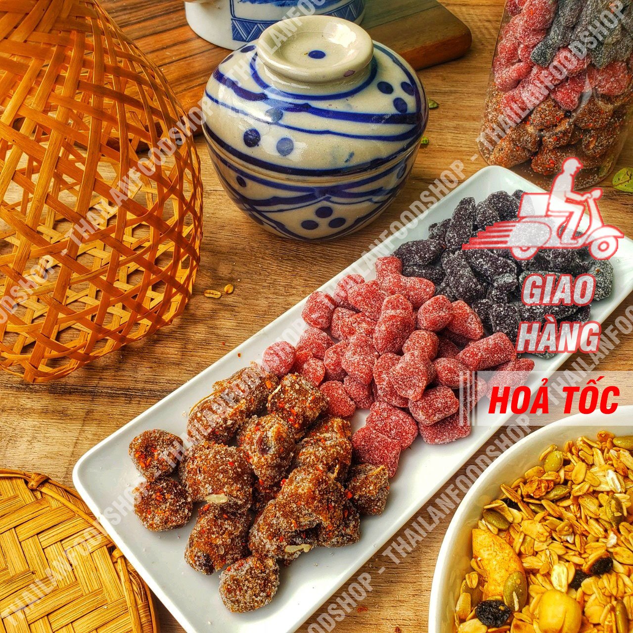 Kẹo Me Cay Mix Kẹo Dâu Tây & Kẹo Dâu Tằm Đặc Sản Đà Lạt - Lon 500gr