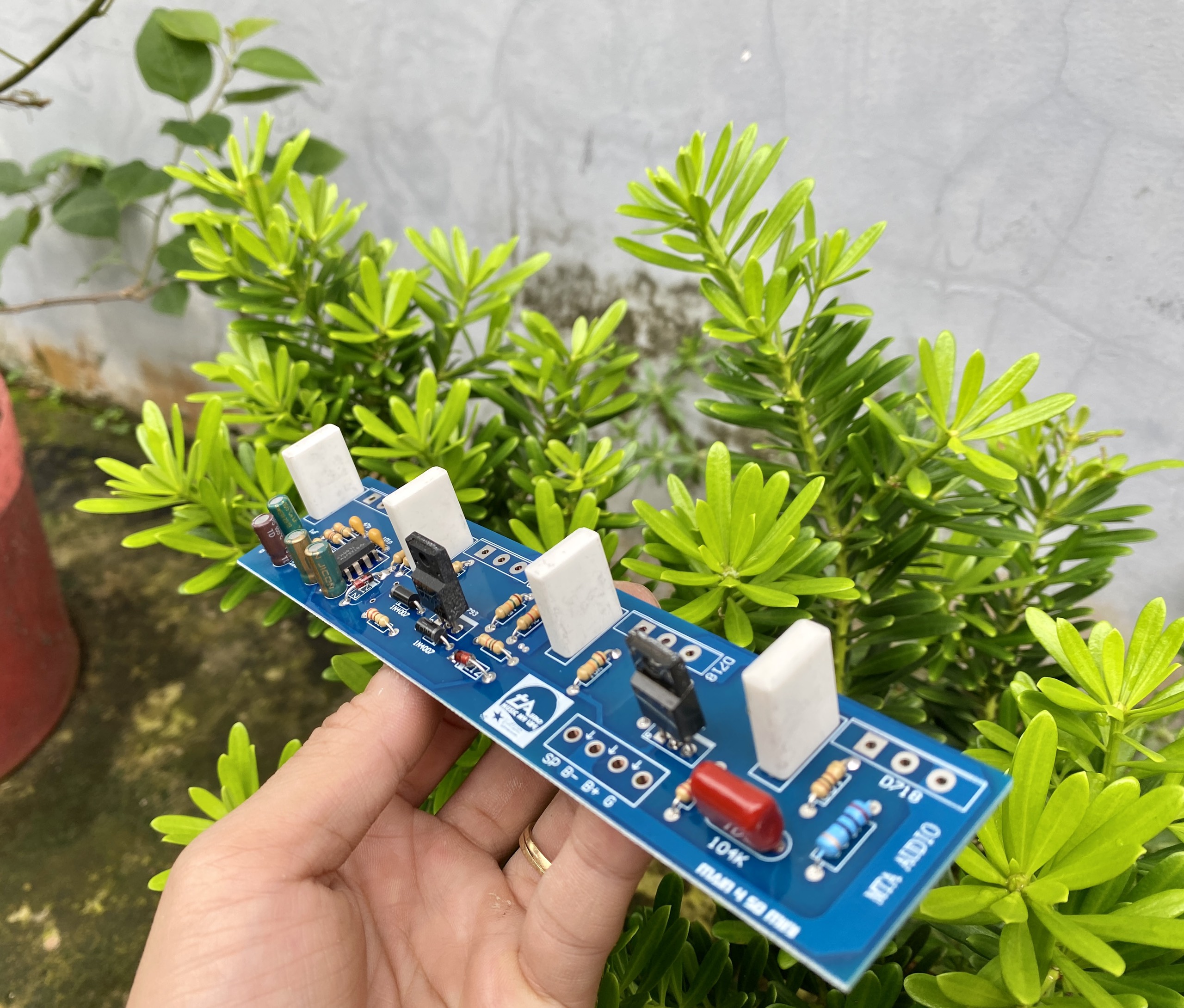 Mạch công suất 4 sò mono 300w