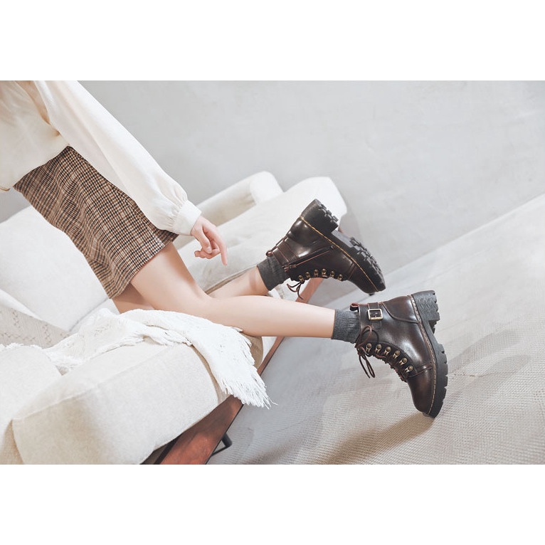 Bốt Nữ Retro Đinh Tán Giày Da Nữ Đế 3CM