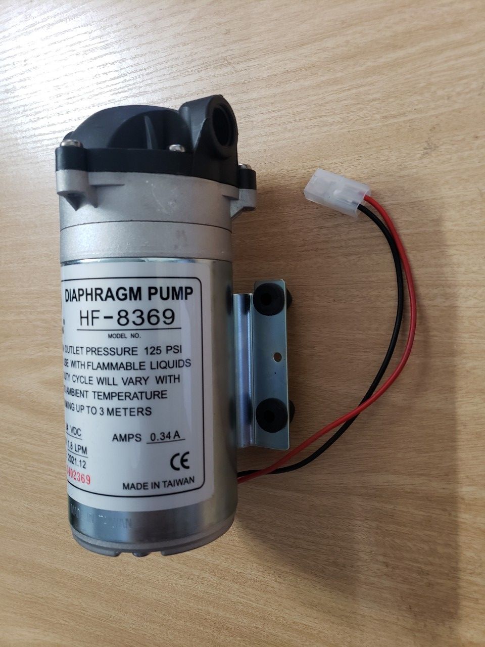 (HCM) Bơm Máy Lọc Nước RO HEADON HF-8369 24V (Kèm 2 Co Nối Bơm Ren 17 Dây 6mm)