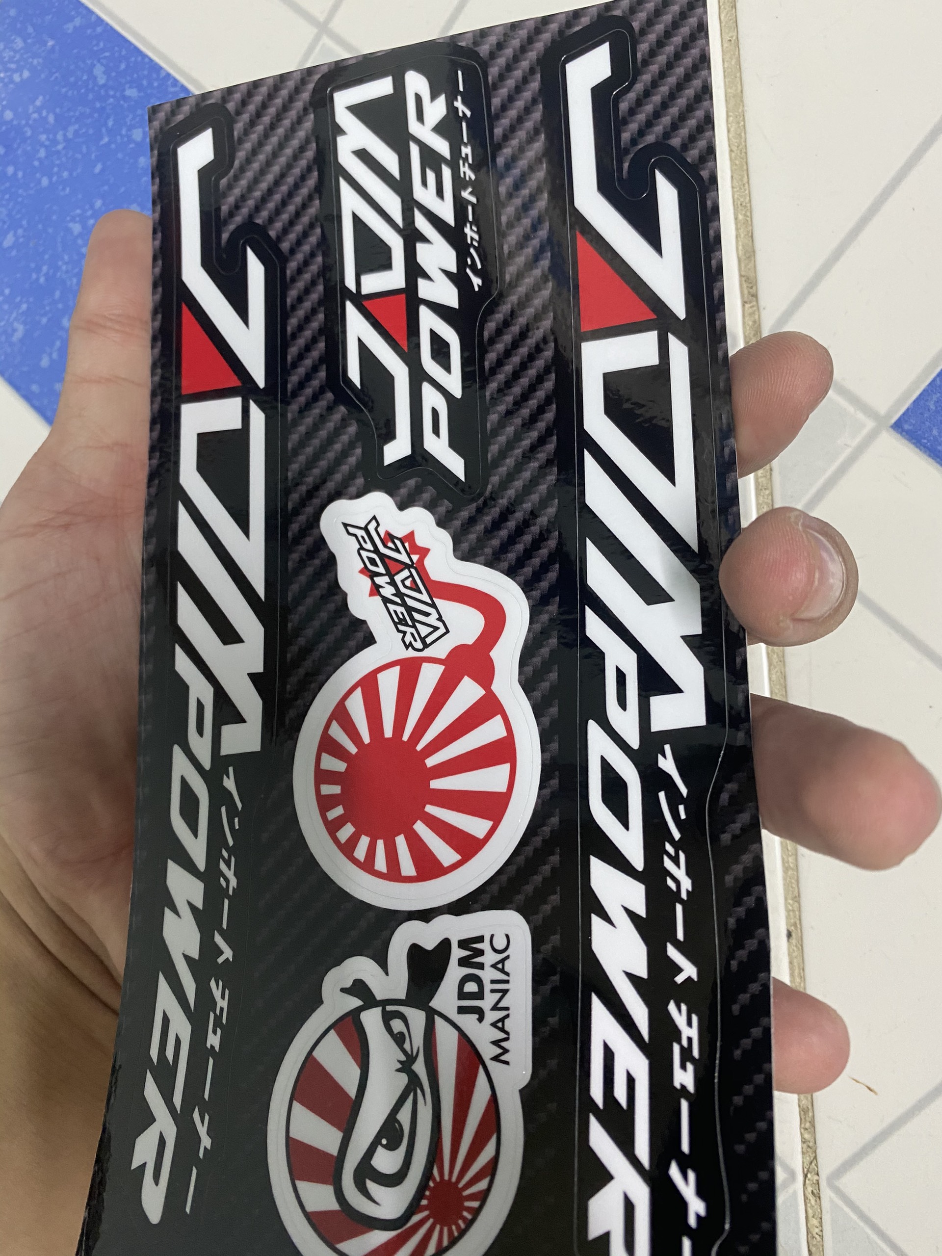 SÉT TEM LOGO JDM TRẮNG VIỀN ĐEN 10X19CM