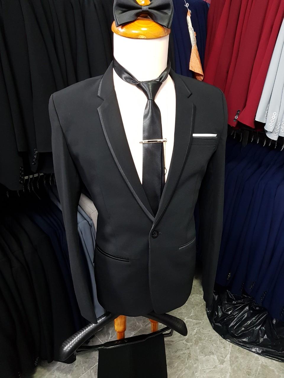 [HCM]Bộ vest nam kiểu đen viền đen form ôm dáng chuẩn (áo + quần)