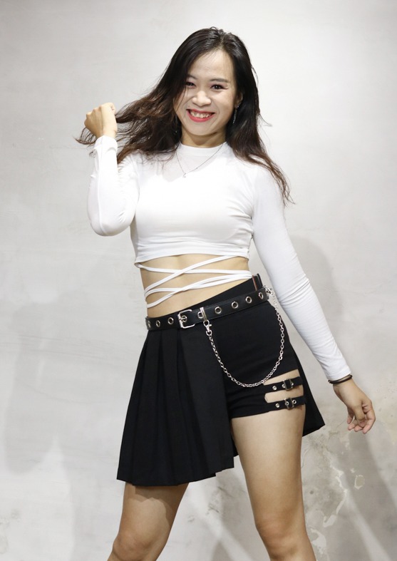 Áo Croptop Body Dài Tay Đan Dây Bụng
