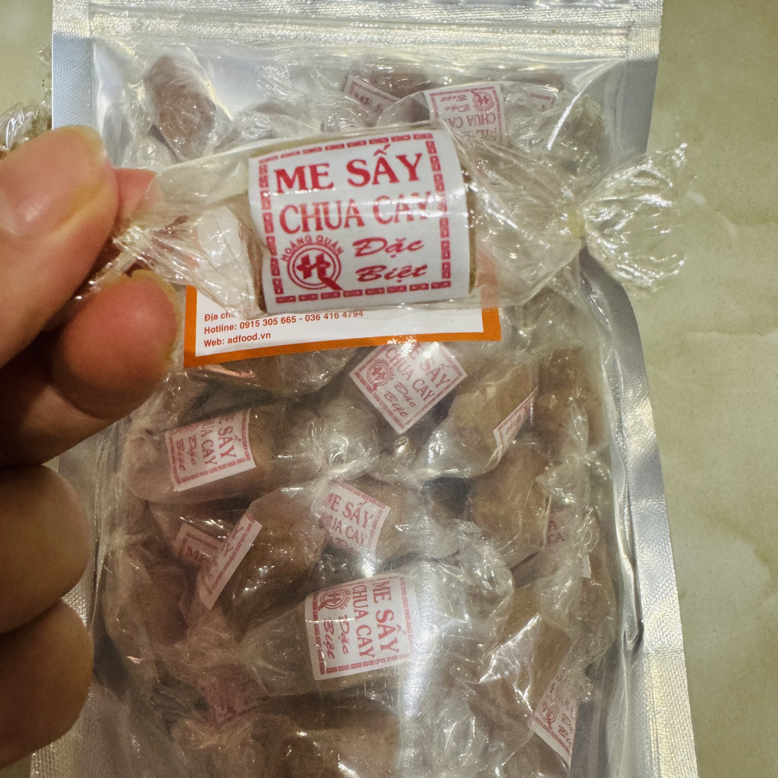 gói kẹo me sấy chua cay 100g