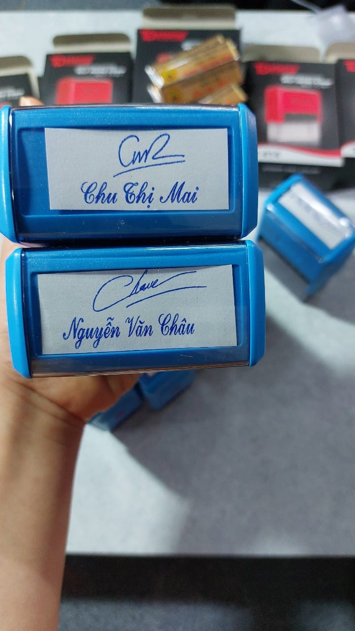 Con dấu khắc dấu chữ ký ,chữ ký kèm họ tên