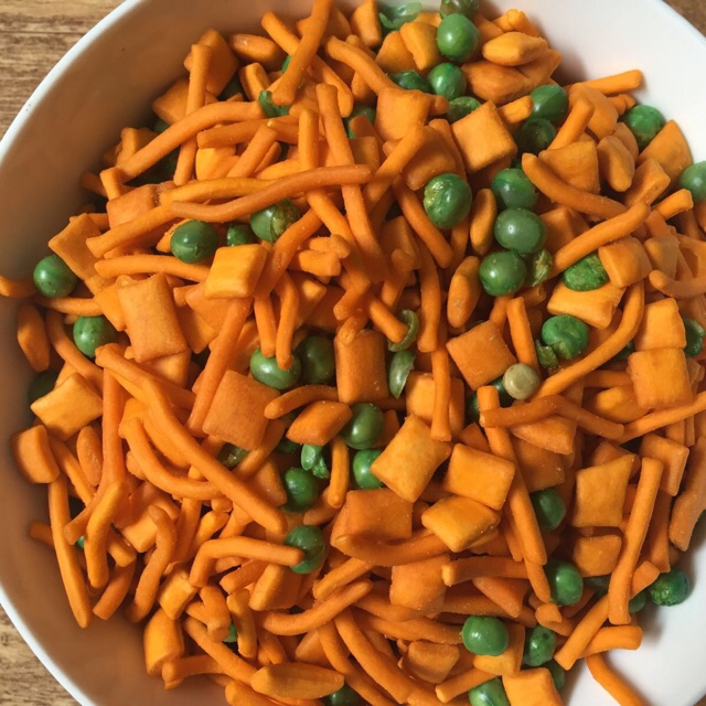 500g bim bim tăm mix đậu hà lan