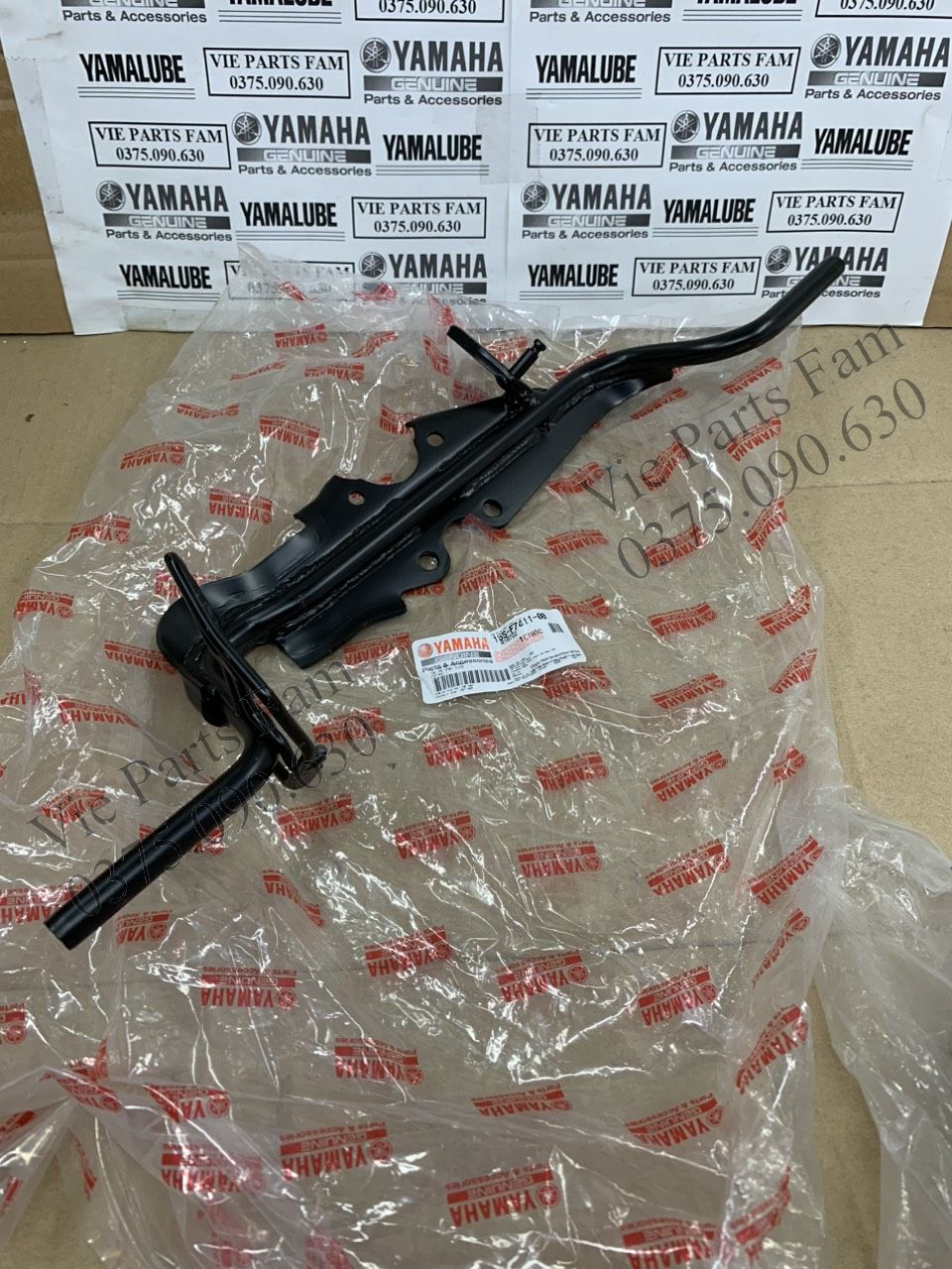 Thanh gác máy, gác chân trước Yamaha Taurus, hàng din Yamaha mới 100%