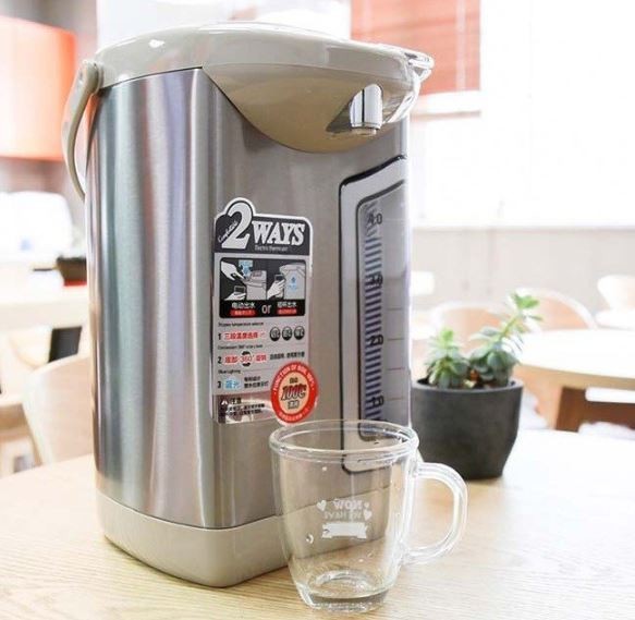 Bình Thủy Điện Lock&Lock EJK582BEG (5L) Bình Thủy Điện Lock&Lock 5 Lít EJK582BEG  Bình thủy điện Lock&Lock EJK582BEG - 5L  Bình thủy điện Lock&Lock Chính Hãng, Giá Rẻ Tháng 9/2022  Bình Thủy Điện Lock&Lock EJK582BEG 5L Bảo Hàng Chính Hãng