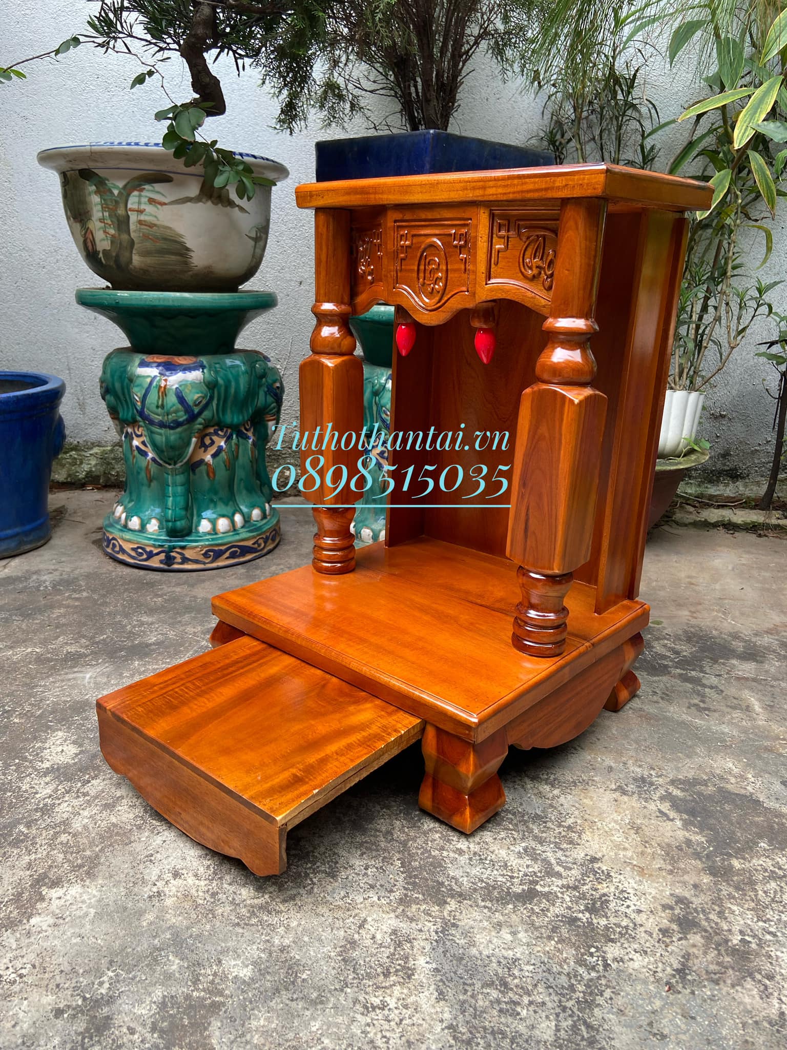 Bàn thờ thần tài cột vuông 40 X 60cm