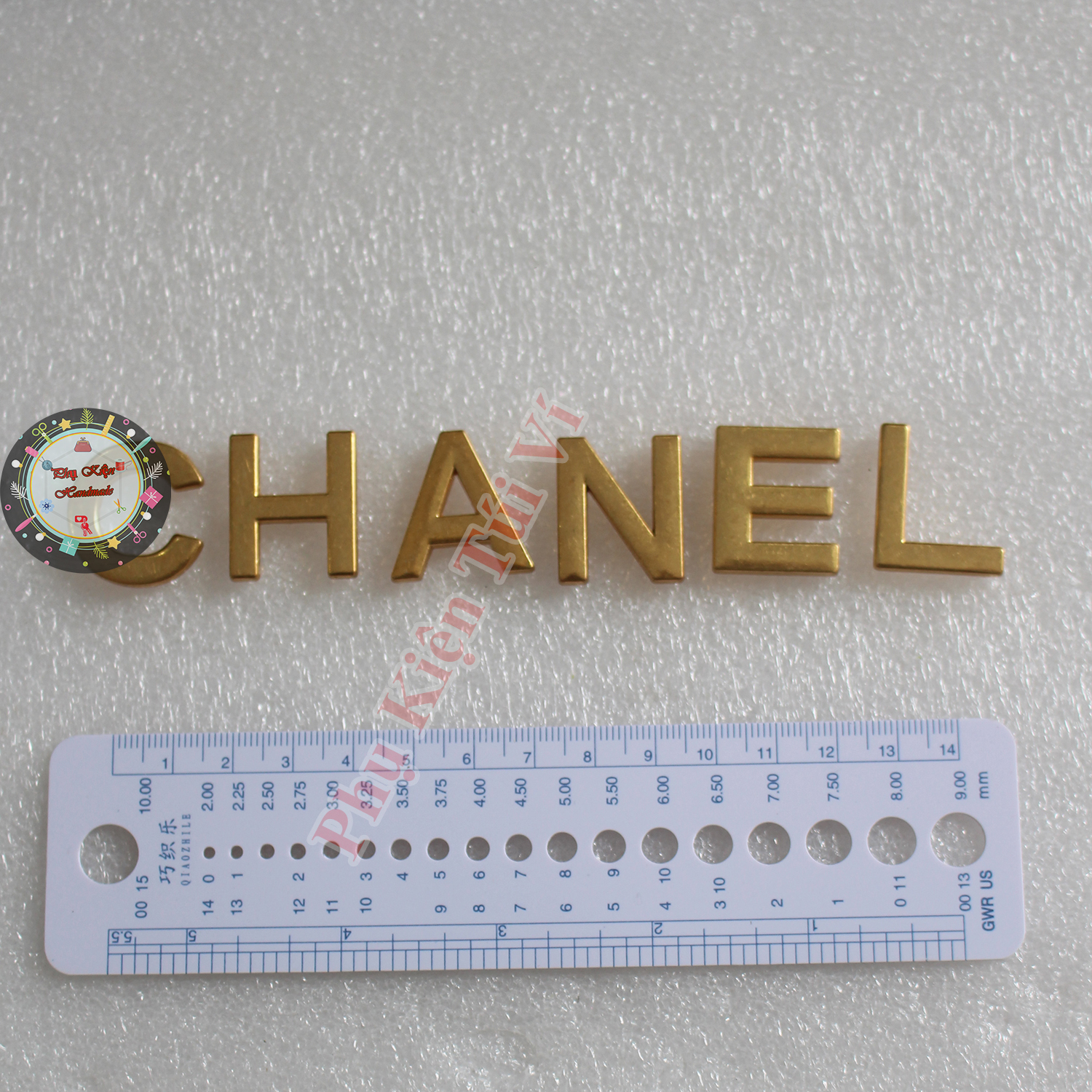 Set of C H a N L E Lettering to Make a Handbag
