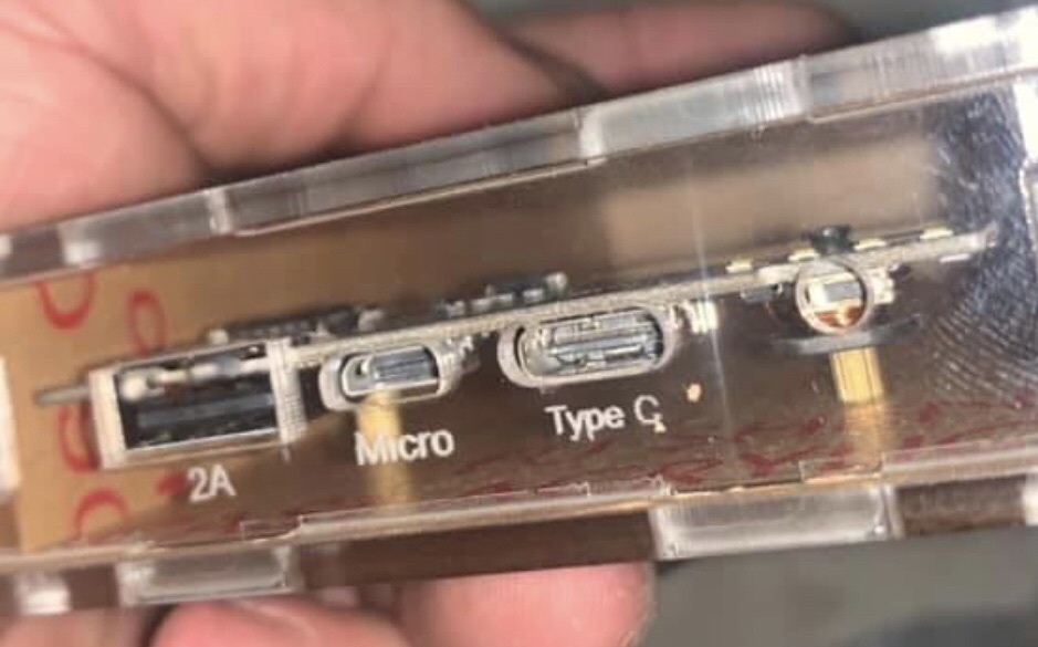 Box sạc dự phòng 4cell 18650 Type C,Micro