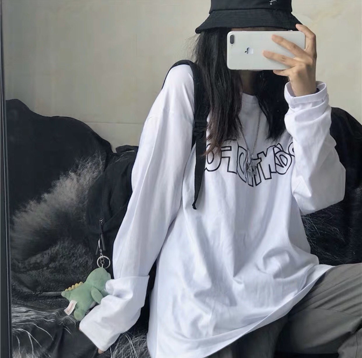 [HCM](CÓ VIDEO + ẢNH THẬT )Áo phông áo thun nam nữ form rộng tay DÀI Unisex ?LOGO CHỮ NGƯỢC [HCM]Áo Thun Unisex Nam Nữ Form Rộng Tay Lỡ Thời Trang Hàn Quốc Độc Đẹp Vải Dày Mịn Thoáng Mát Thiết Kế Thời Trang Kiểu Dáng Năng