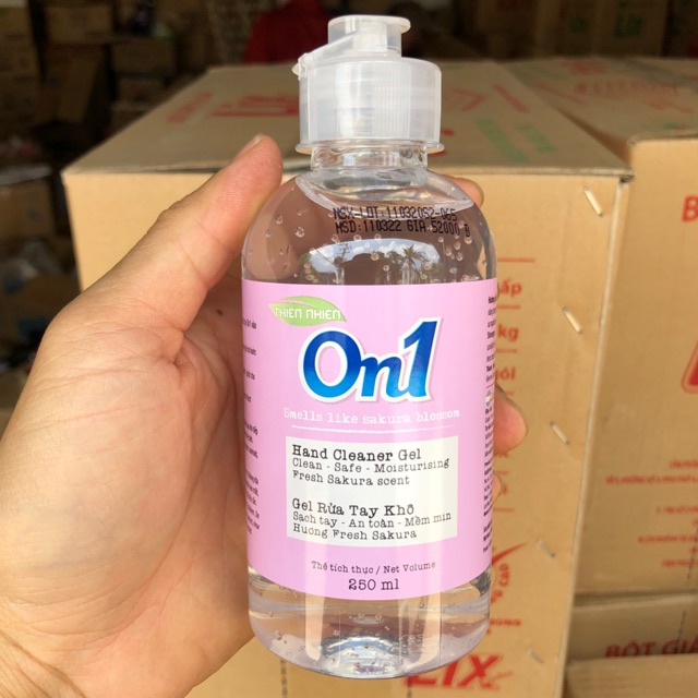 Gel rửa tay kho Lix On1 250ml
