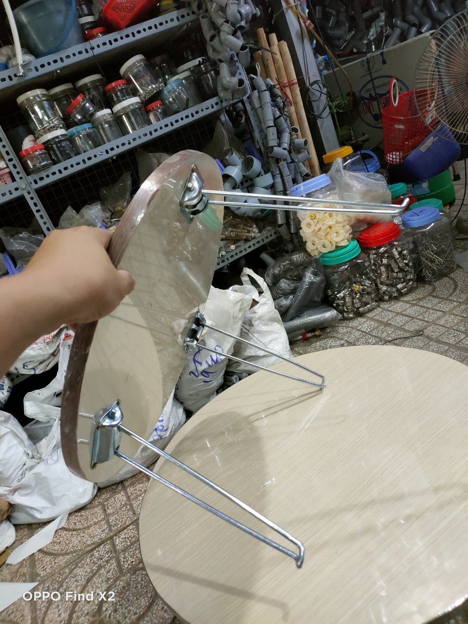 [HCM]Bàn xếp học sinh tròn mặt vân gỗ