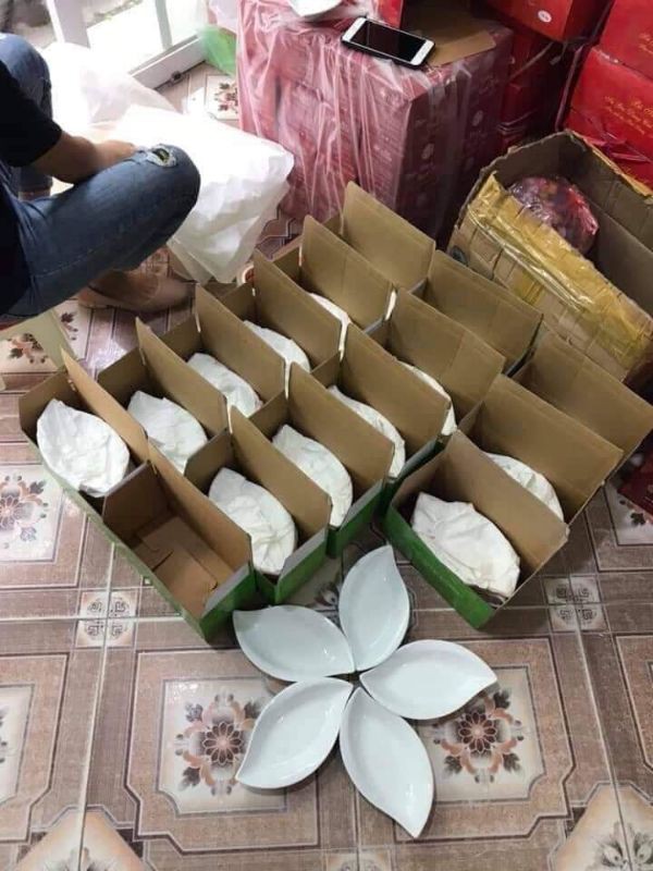 Set 5 đĩa thuyền hoa gốm sứ Bát Tràng rất đẹp.