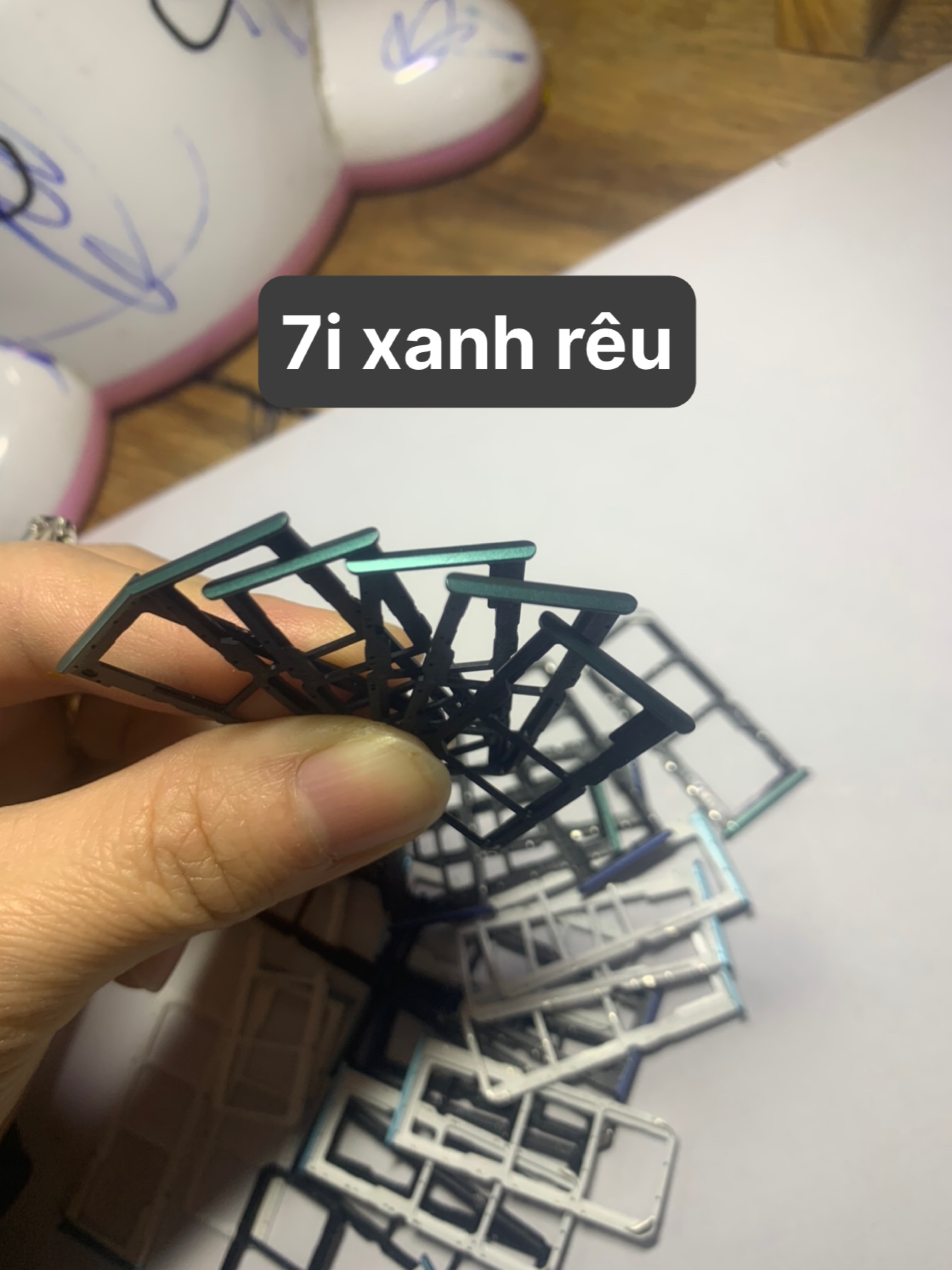 Khay sim zin mới điện thoại realme 7i/ realme c17