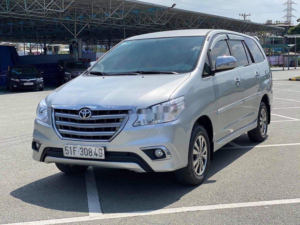 Mặt gương chiếu hậu Toyota Innova
