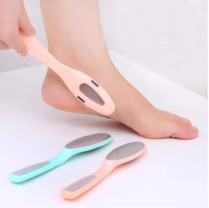Dụng cụ chà gót chân 2in1