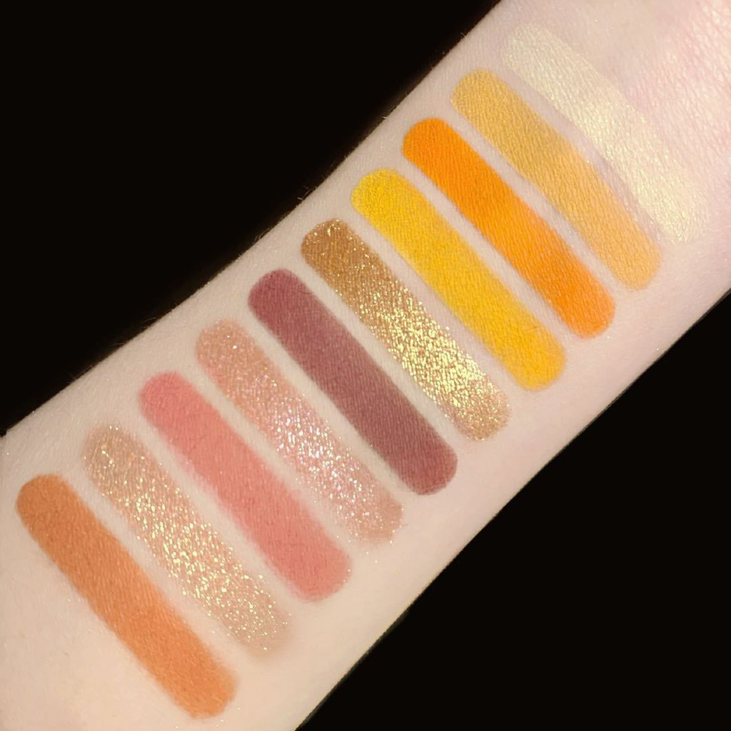 Bảng Phấn Mắt Nhũ Lì 20 Ô Mealea Sunset