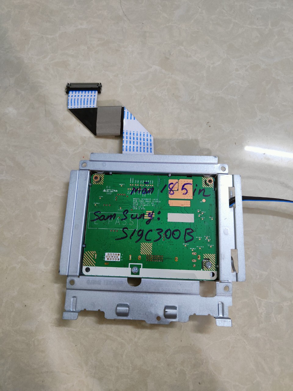 bo xử lý màn hình samsung S19C300B