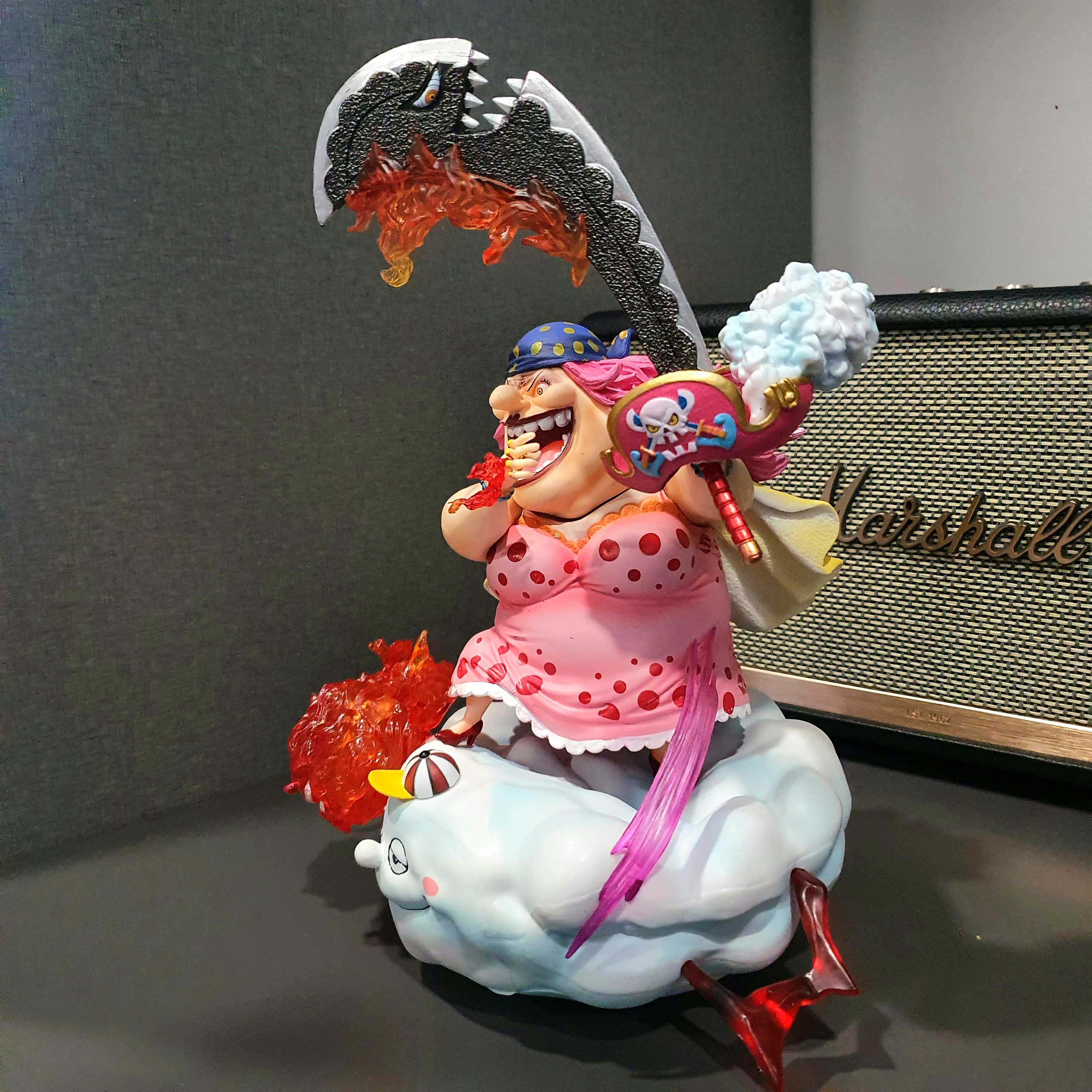 Mô hình Big Mom 28 cm - One Piece