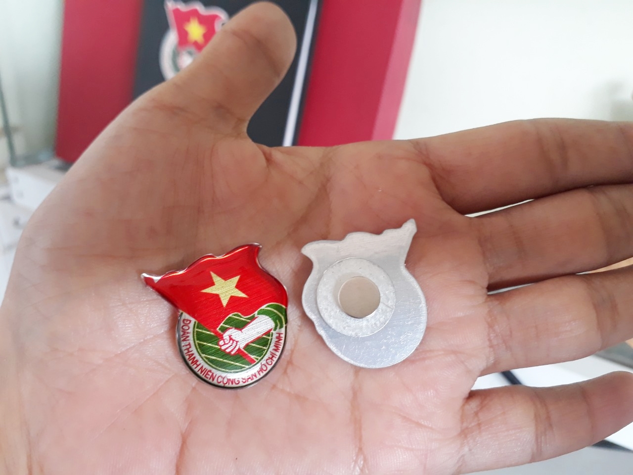 [HCM]Huy hiệu đoàn - nam châm set 10 cái