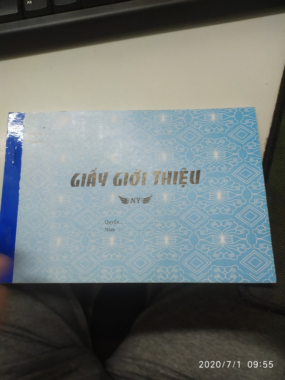 1 bộ 2 cuốn giấy giới thiệu khổ 13x19cm 1 liên
