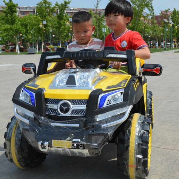 Ô tô xe điện đồ chơi MERCEDES NEL 803 mẫu địa hình cho bé tự lái hoặc có điều khiển (Đỏ-Vàng-Xanh)