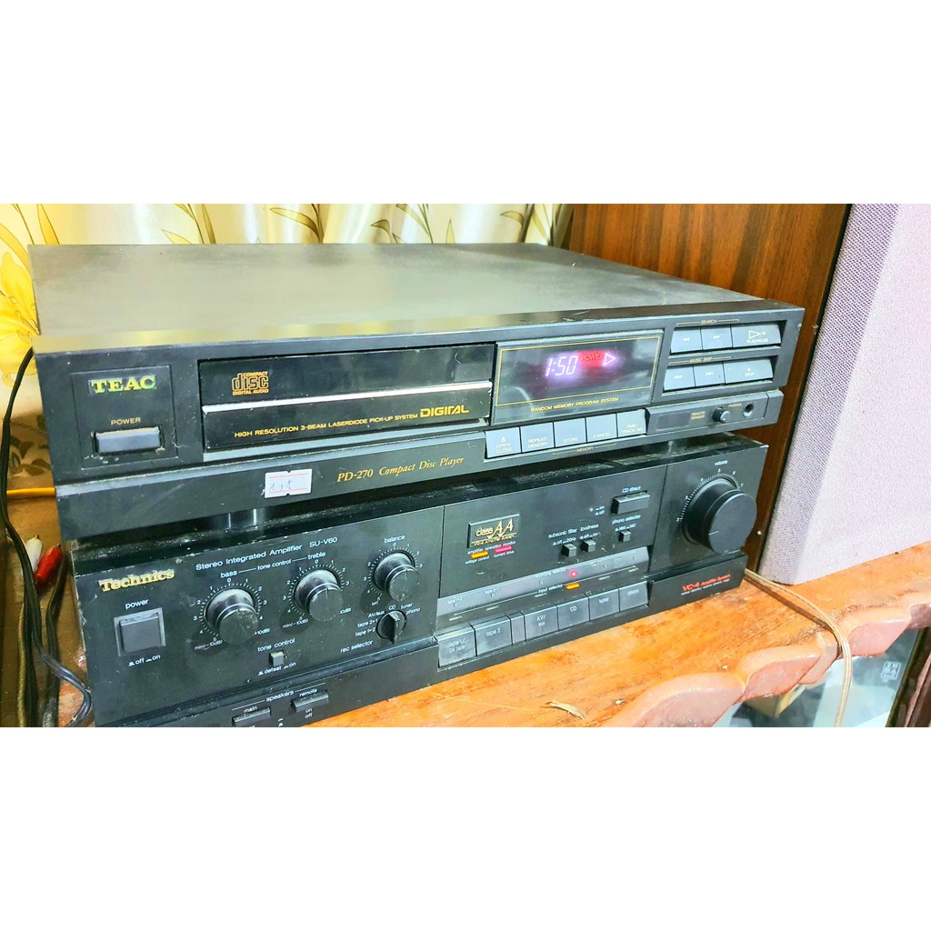 Đầu đĩa cd TEAC PD720