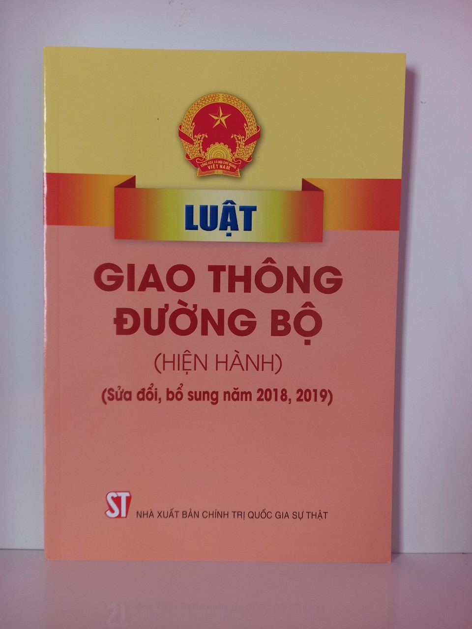 Luật Giao Thông Đường Bộ - Sách Luật Pháp