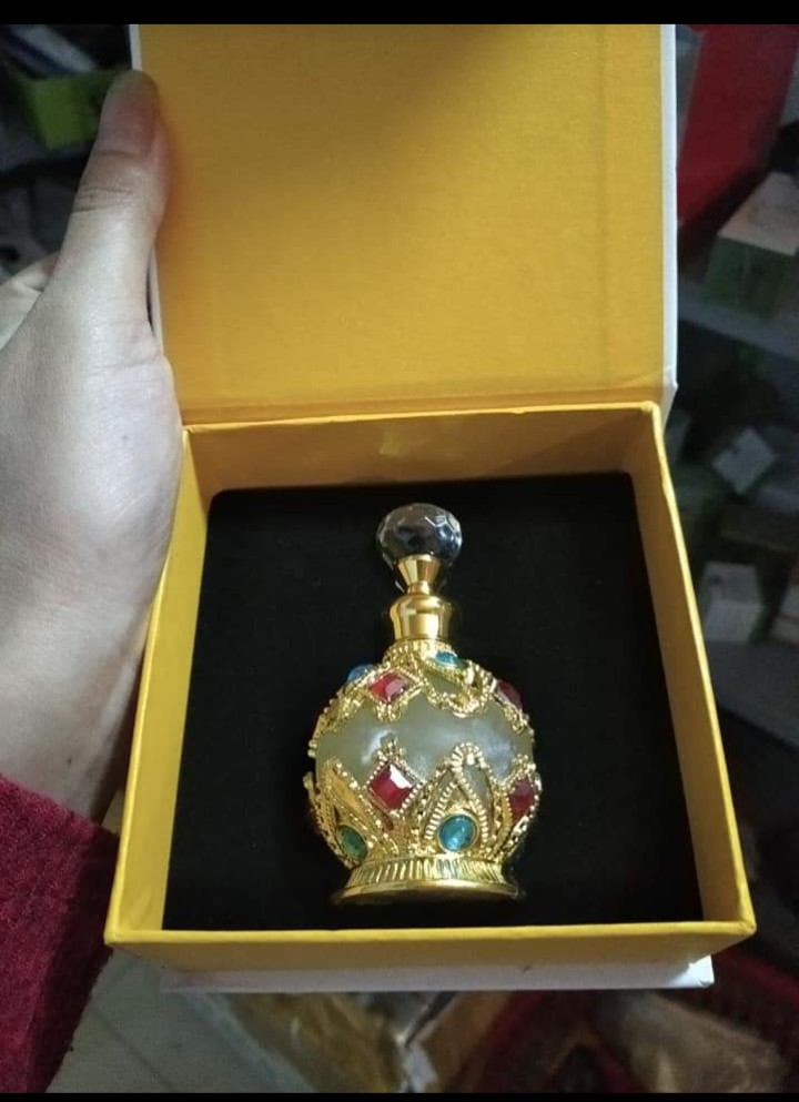 TINH DẦU DUBAI