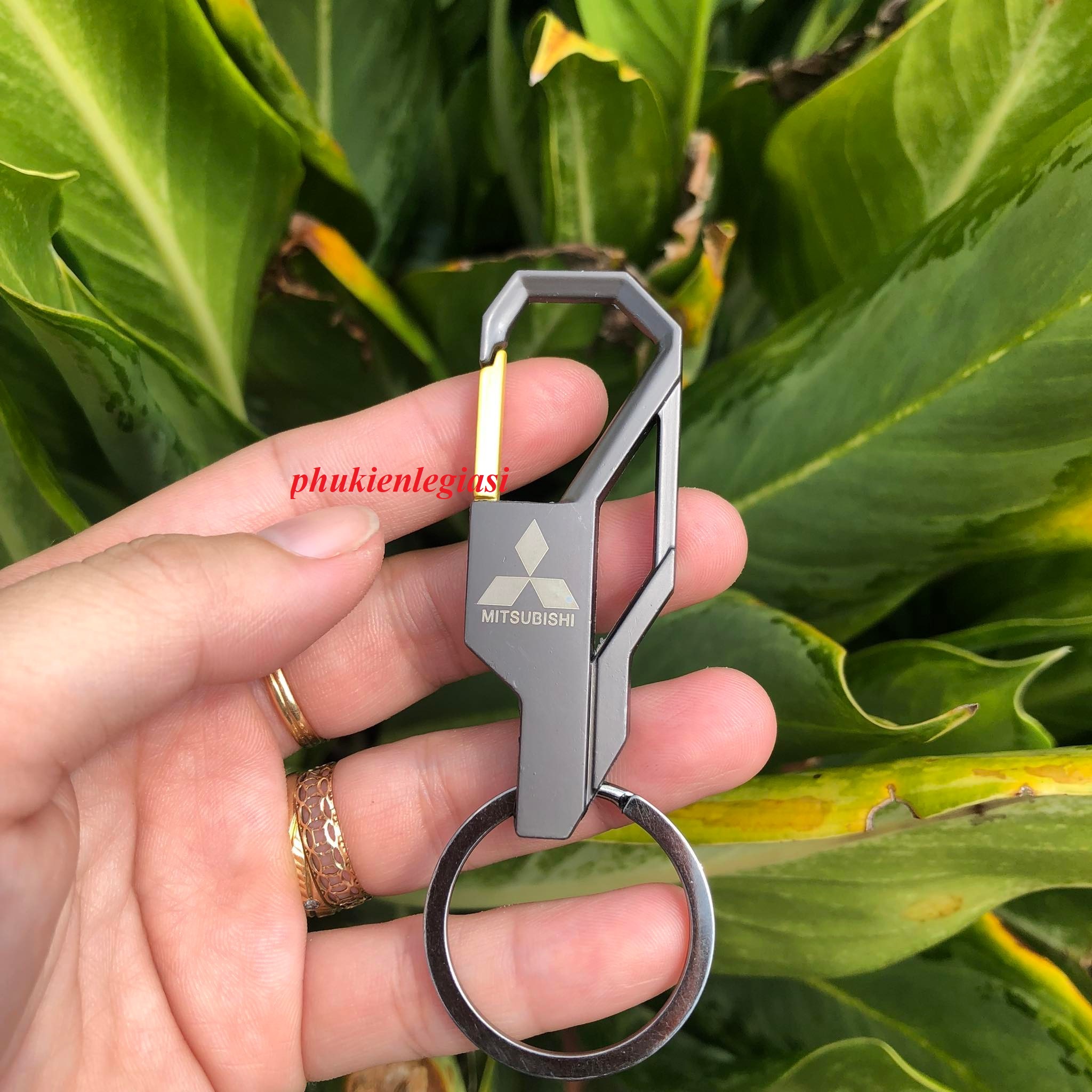 Móc chìa khóa Logo Mitsubishi