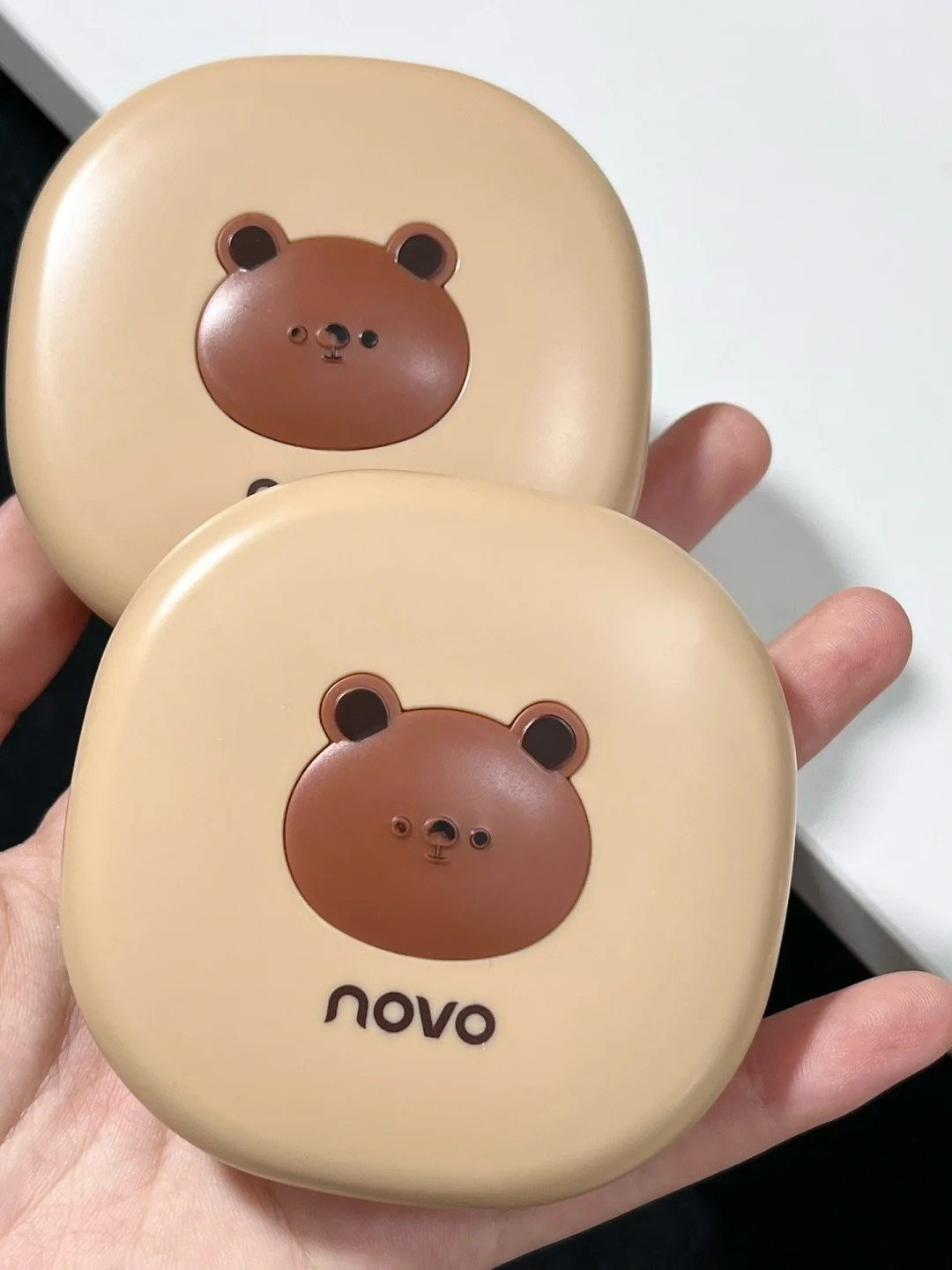 Phấn Phủ Kiềm Dầu NOVO Brown Bear Makeup Pressed Powder 5679