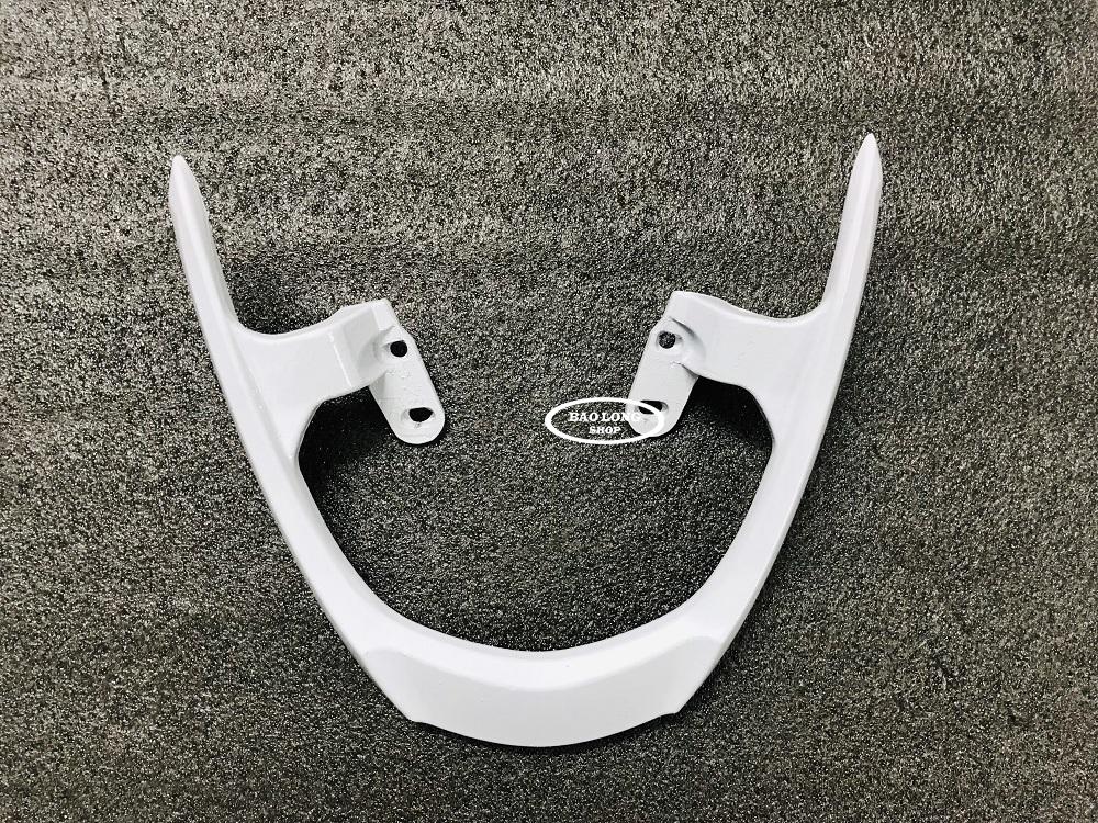 Cảng Sau Mio Gắn Sirius RC (màu Trắng)