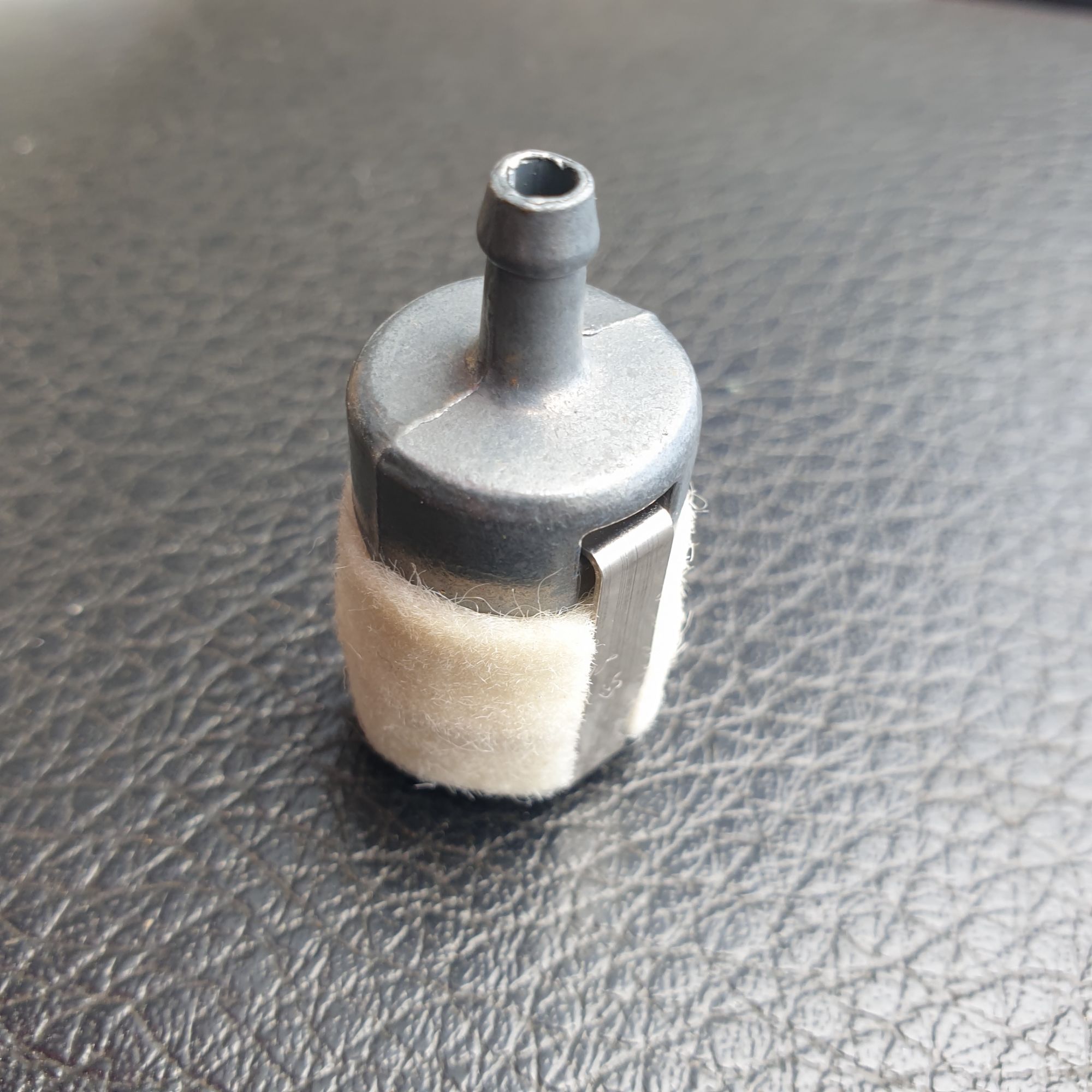 Lọc xăng máy cắt cỏ 4 thì gx35, gx25 - lọc xăng bông máy cưa xích