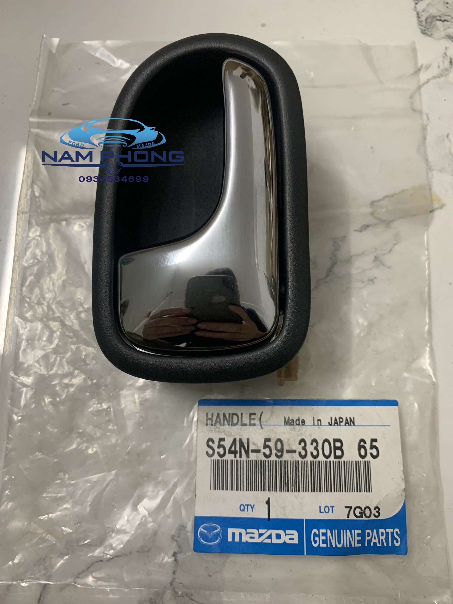 Tay mở cửa trong laser ranger everest 01-05 bên lái lh đen xịn - s54n59330b65-cho