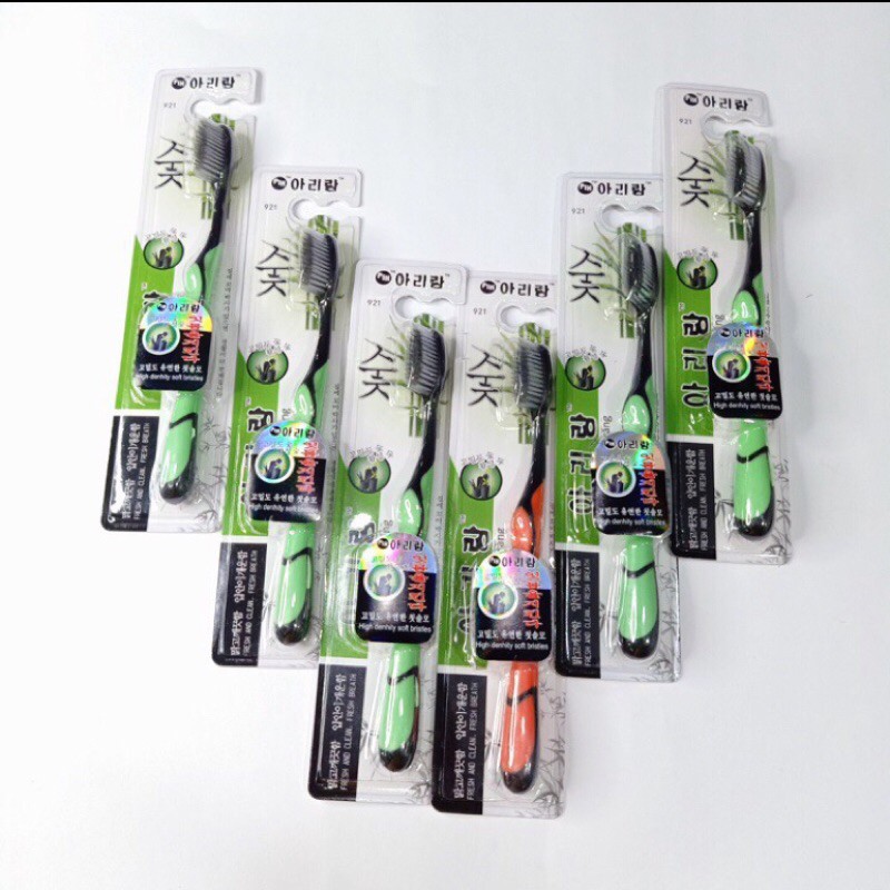 Set 10 Bàn chải đánh răng Bossi than tre Hàn Quốc