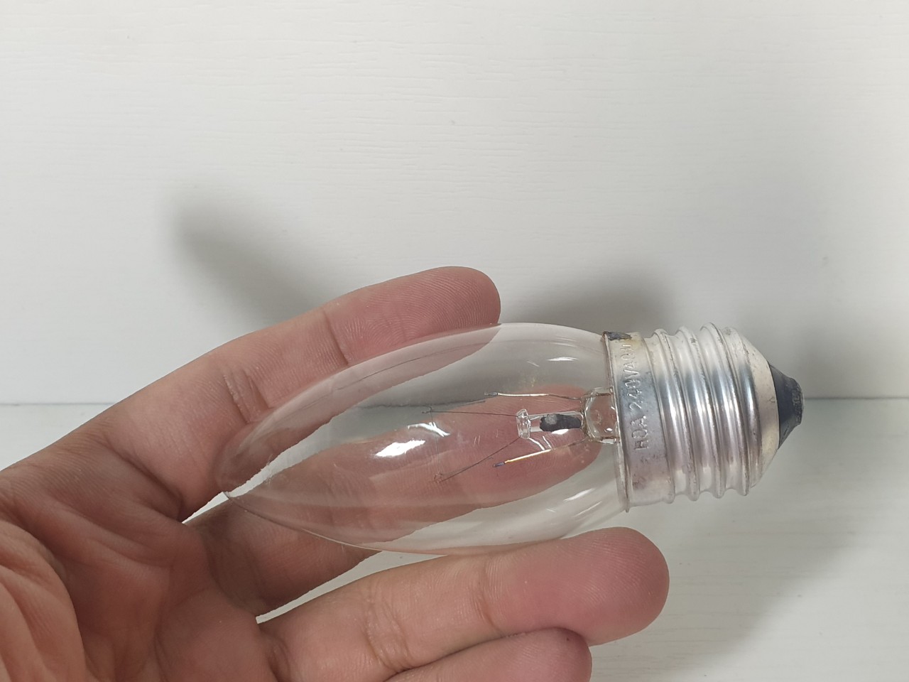 Bóng Đèn Sợi Đốt (Sợi Tóc) Cà Na 40W E14, E27 bóng trong, ánh sáng vàng