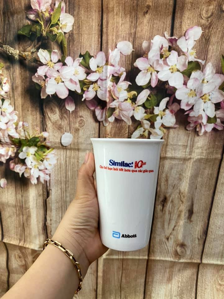 [HCM]Ly sứ có nắp - Quà tặng sữa similac