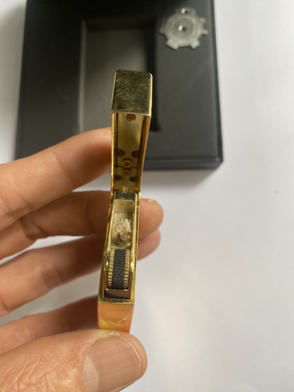 QUẸT  ZORRO Z643 CAO CẤP FULL BOX