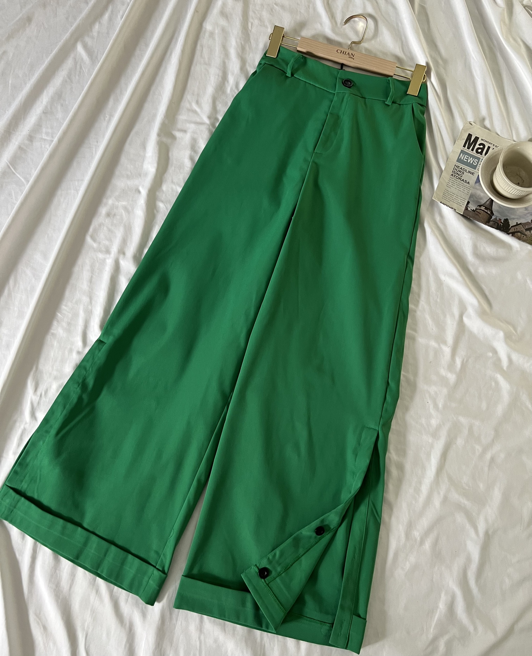 Quần Kaki dáng culottes cạp cao(A1620)