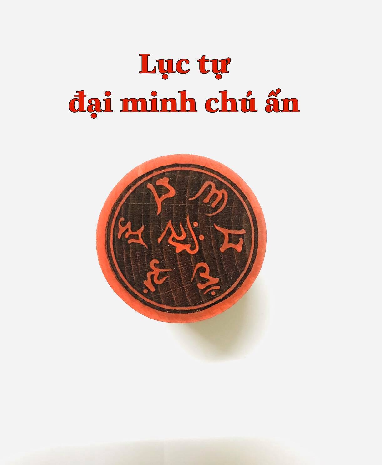 Ấn gỗ đào lục tự đai minh chú