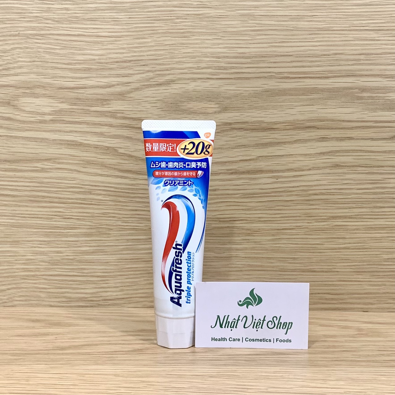 Kem Đánh Răng Aquafresh Triple Protection Nhật Bản 140g