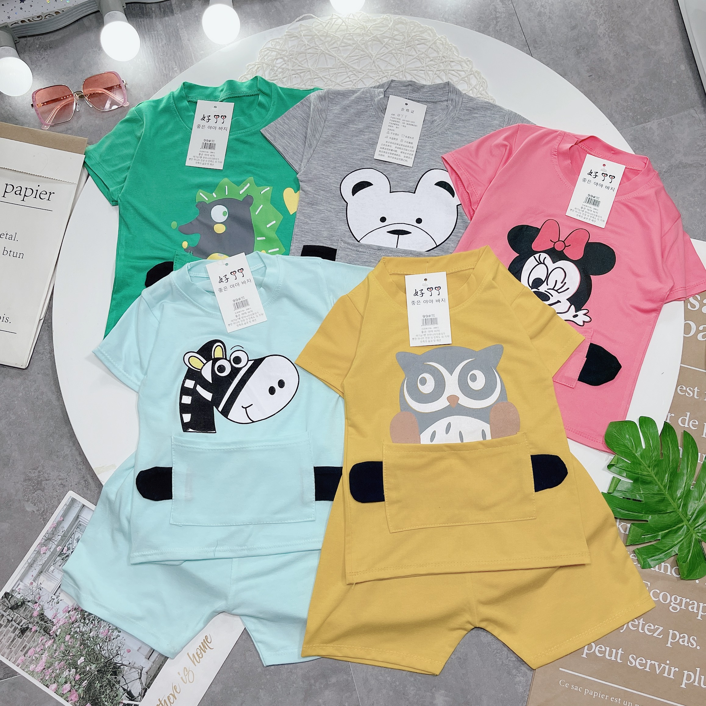 Bộ coton co giãn 4 chiều(có túi bụng) cuổho bé trai, bé gái(0-5 tuổi)