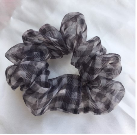 Scrunchies chun cột tóc hoạ tiết kẻ caro