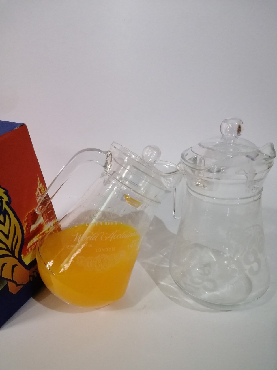 Bình Thủy Tinh đựng nước 1,5 Lít - Hoa văn tiger