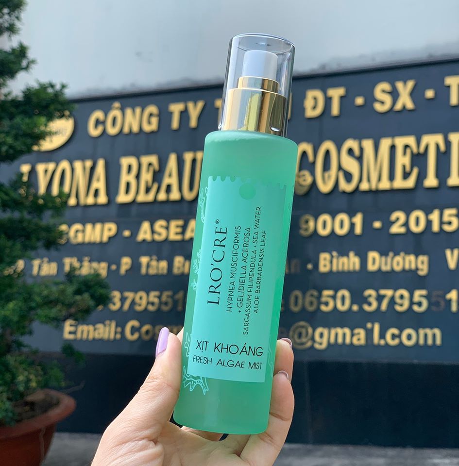 lro'cre xịt khoáng