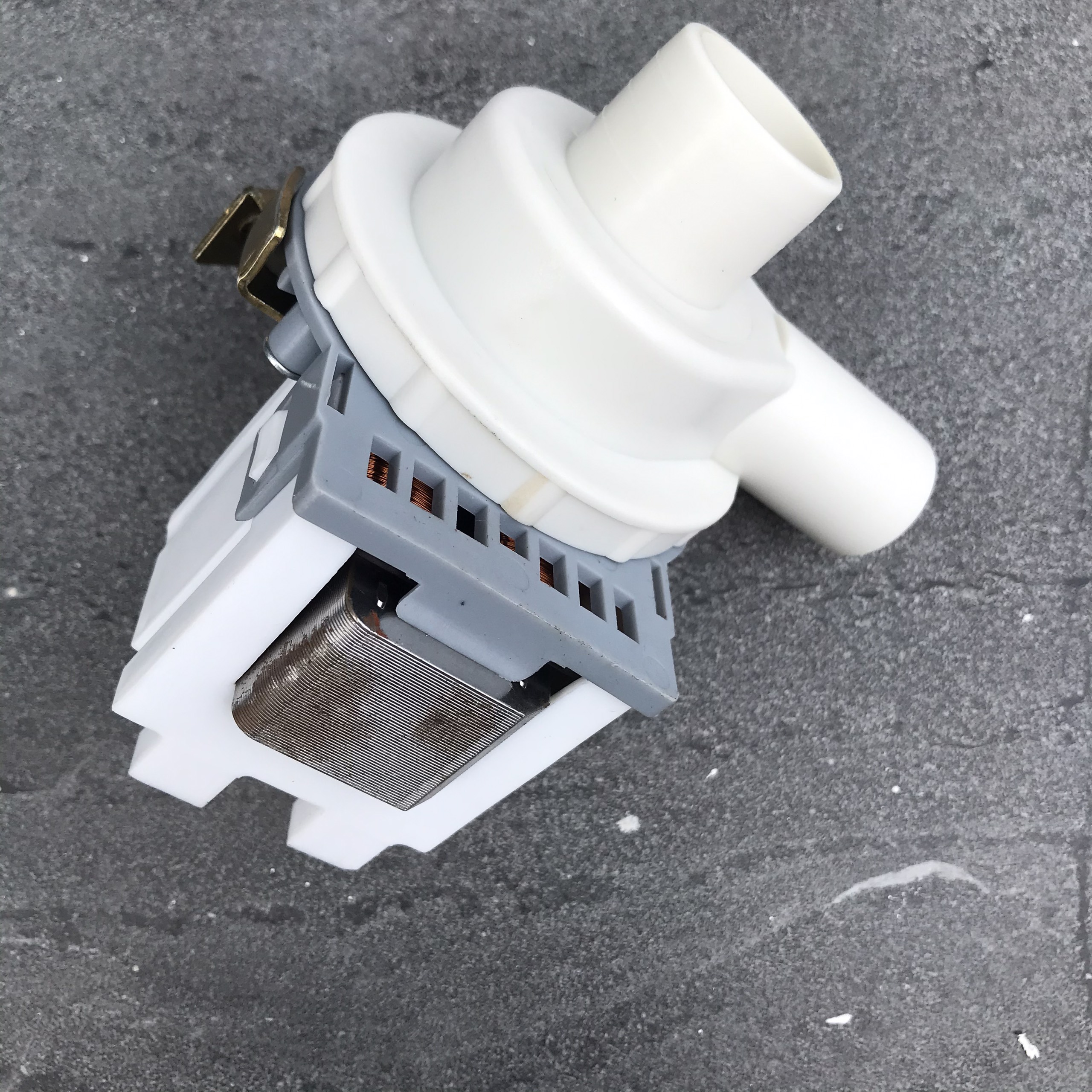 Bơm xả nước máy giặt cửa đứng( cổ xả bên phải)