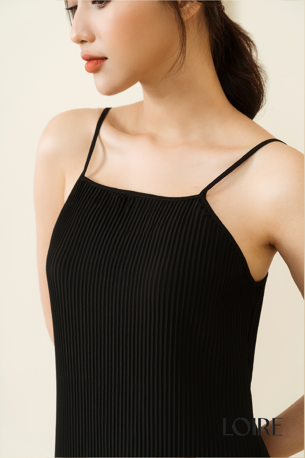 Váy Lụa Dáng Chữ A Xếp Ly Cao Cấp Loirechic VNS08