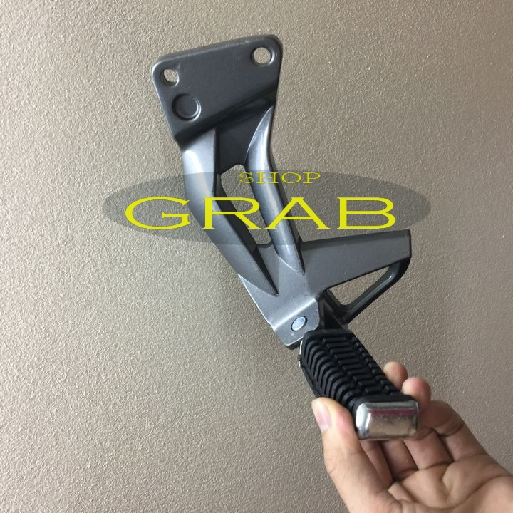 Gác chân sau xe máy JUPITER V bên TRÁI